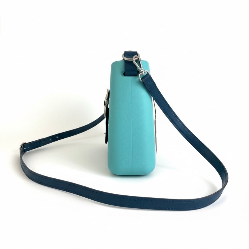 Obag medium shoulder bag for women, detachable handles, in turquoise color with adjustable strap.