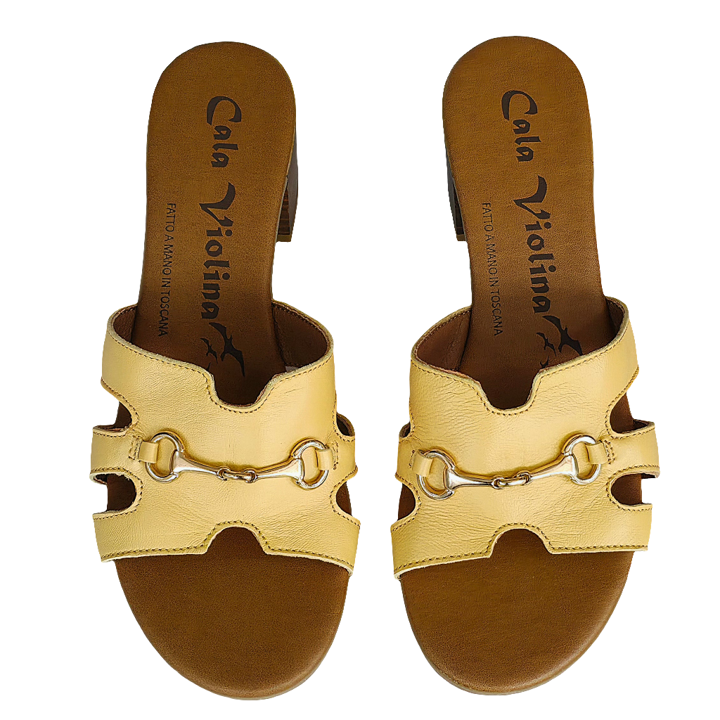 Papuci dama Bej-Cala Violina, din piele naturala, cu toc de 5 cm, colectia Vara 2025, made in Italy.